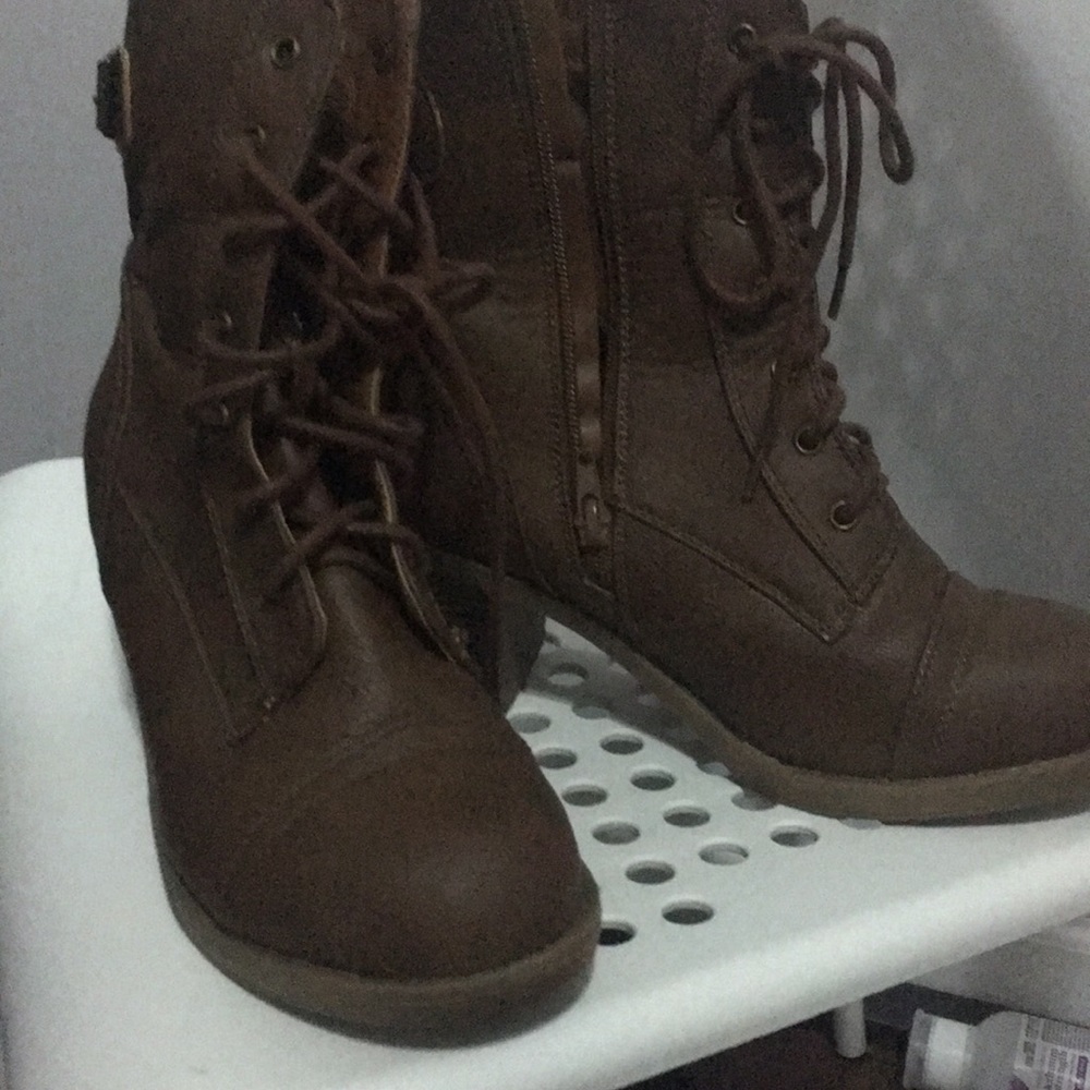 Heeled combat boots